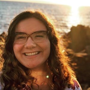 Meet your Posher, Mia